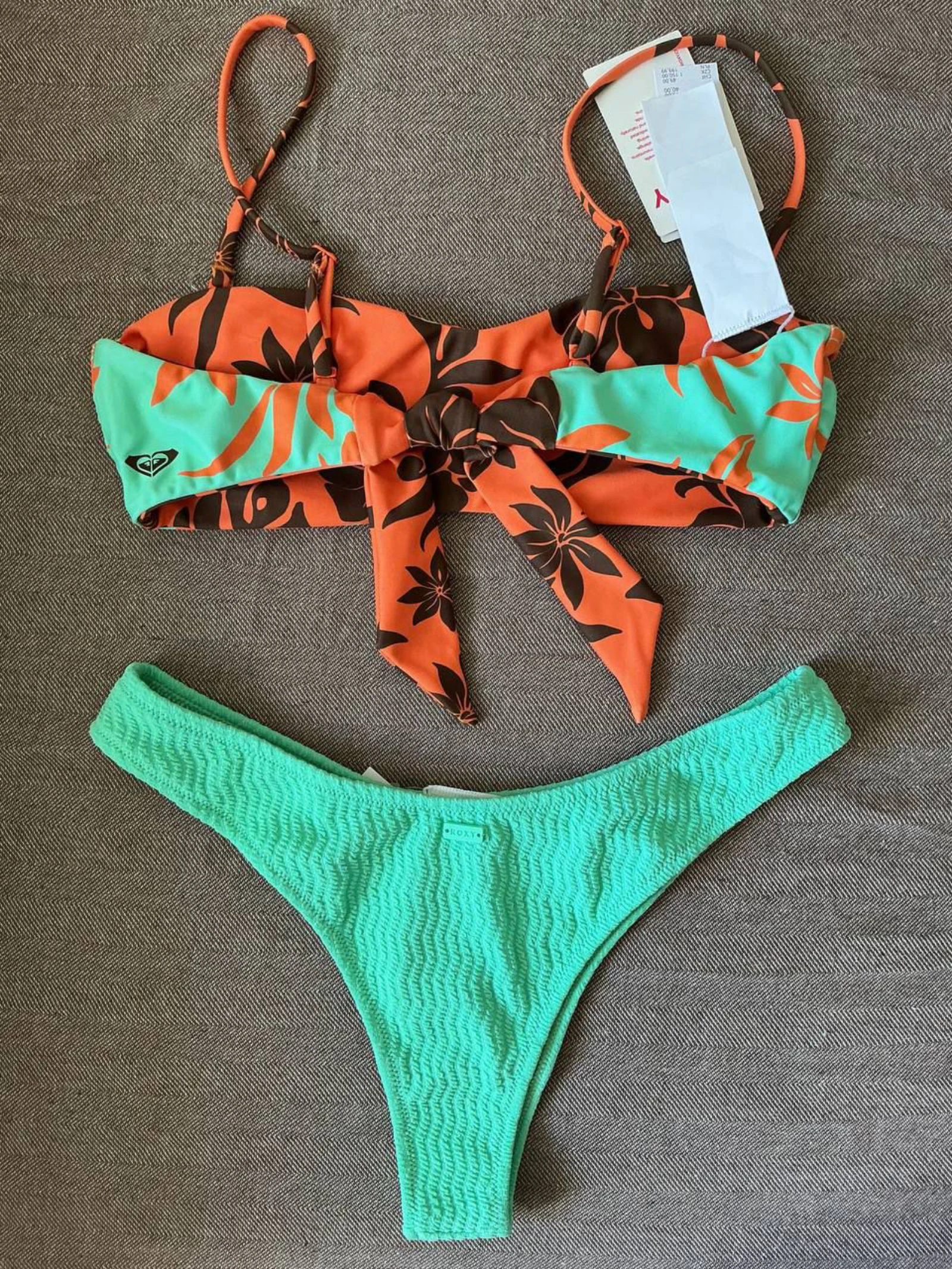 Roxy Women's Multicolor Reversible Bikini Top Size 38 – photo 4